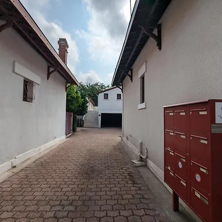 Lägenhet T2 Au Centre D'arcachon Avec Garage - A Proximite De La Et Des Commerces - Fr-1-420-88 Arcachon