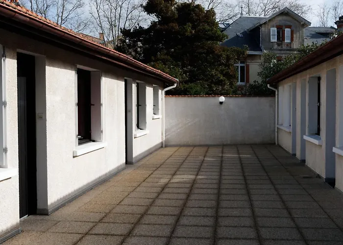 T2 Au Centre D'arcachon Avec Garage - A Proximite De La Et Des Commerces - Fr-1-420-88 آركاشو